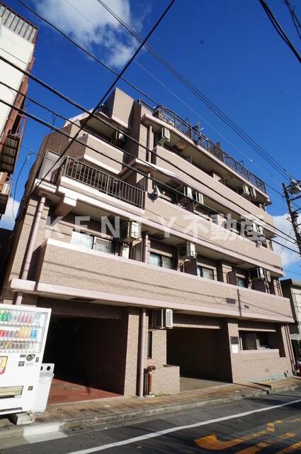 建物外観　落ち着いた雰囲気の外観です
