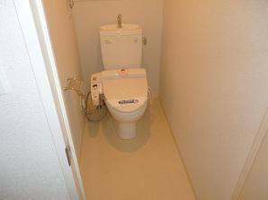 トイレ　※別部屋の参考写真です。