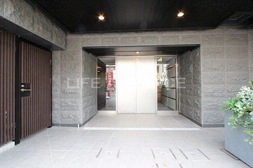 エントランス　エントランス