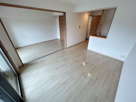 居室・リビング　※別部屋の写真です