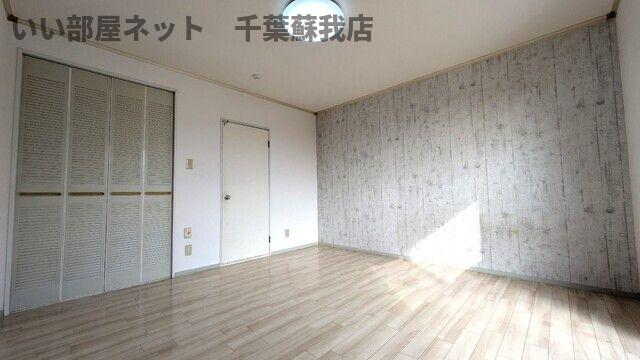 居室・リビング　こちらのリビングで趣味の時間をお楽しみください