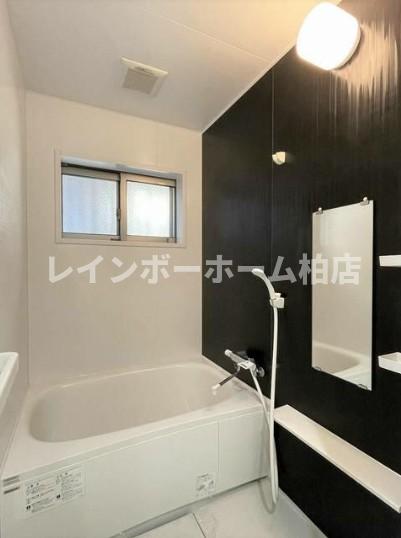 バス・シャワールーム　お風呂で日々の疲れを落としましょう