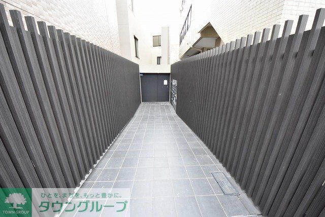 エントランス　レグノ・コラージュ