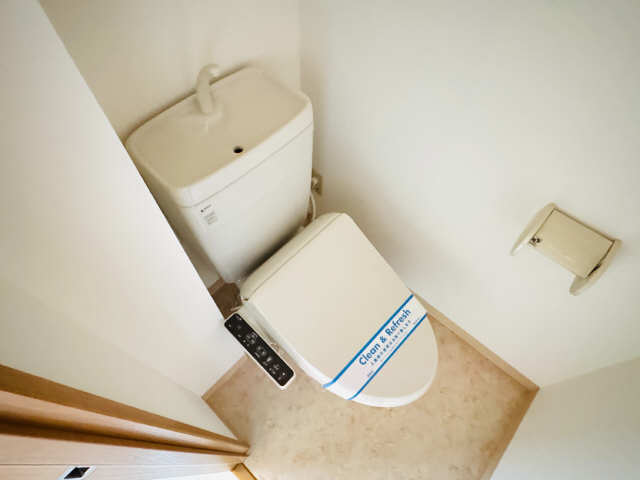 トイレ　シャワー付トイレです
