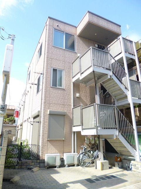 建物外観　★池尻大橋徒歩６分★周辺は閑静な住宅街★