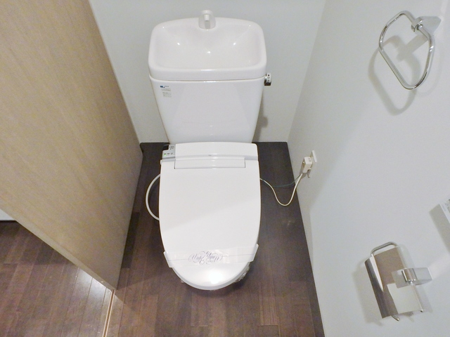 トイレ　別部屋の参考画像です。