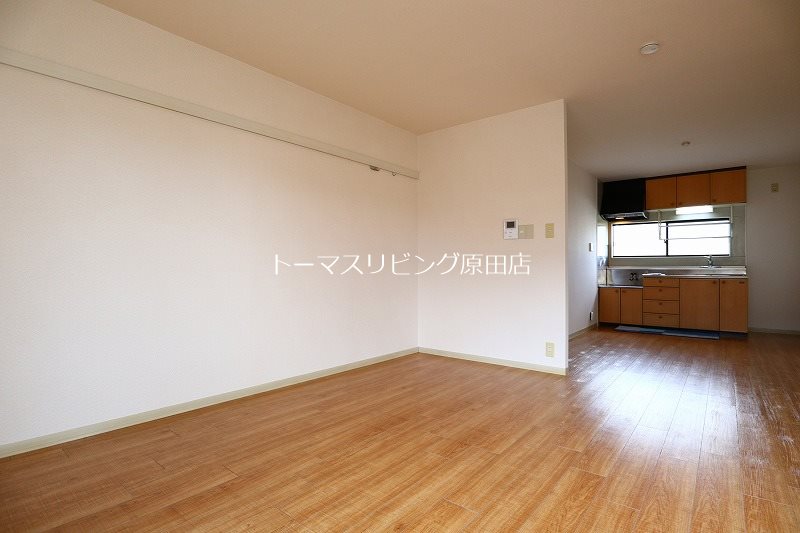 居室・リビング　202号室写真
