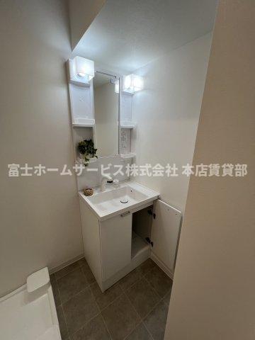 洗面設備　同タイプ2階モデルルームの写真です。