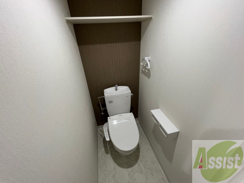 トイレ　こちらはトイレです。清潔感があり、安心して使用できます。