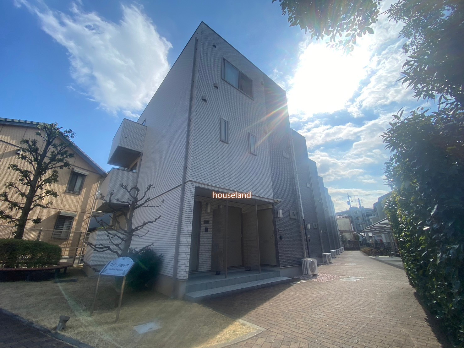 建物外観　記載の無料通話でリアルタイムな空室状況をお伝えいたします