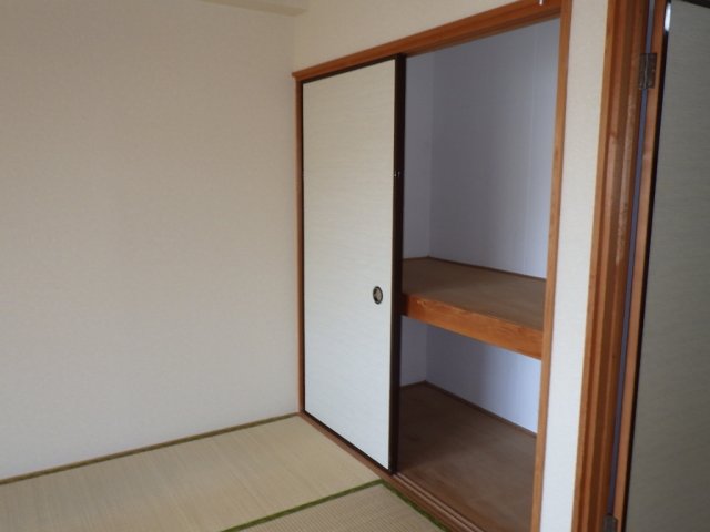 収納　同タイプ　押入