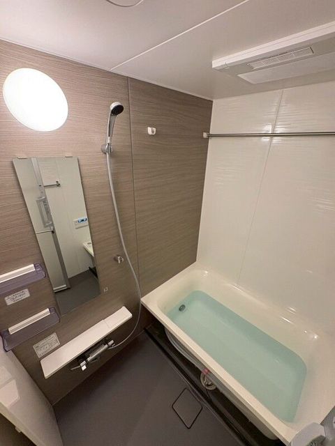 バス・シャワールーム