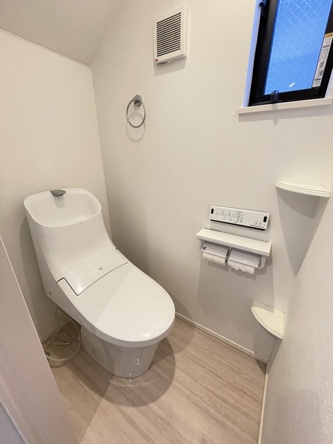 トイレ　２階トイレ前回募集時の写真です