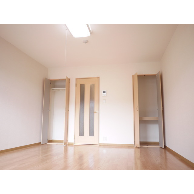 収納　別のお部屋の写真です