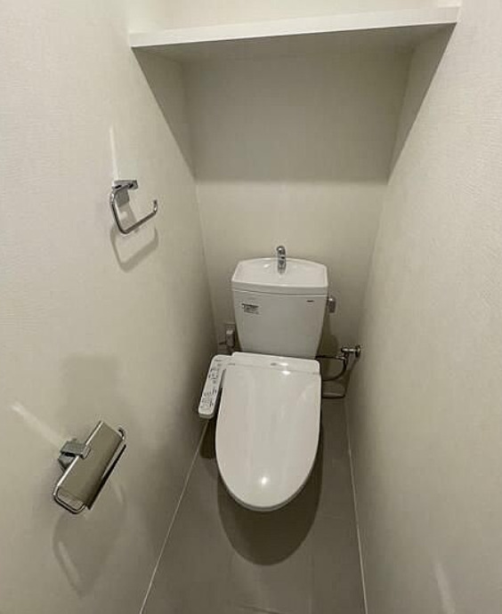 トイレ　※別部屋の参考写真です。
