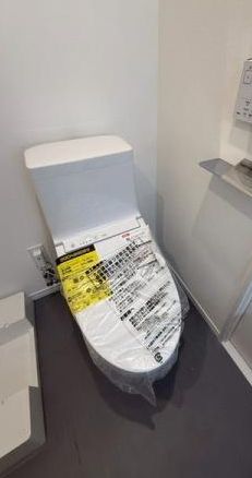 トイレ　別号室参考写真