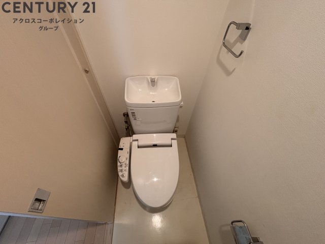 トイレ　ウォシュレット付きのトイレです♪