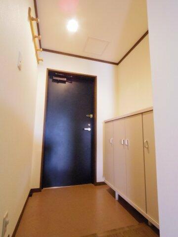 玄関　【参考写真】