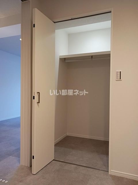 湘南新宿ライン高海 熊谷駅 徒歩9分 3階建 築43年の内装写真