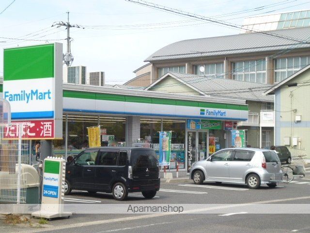 コンビニ　ファミリーマート岡山西川原一丁目店（コンビニ）まで566m