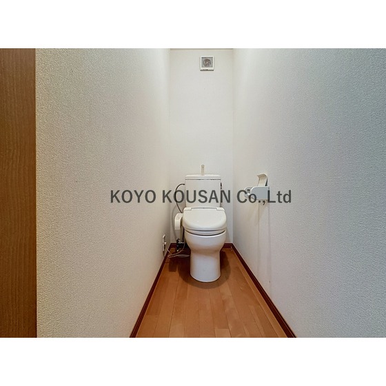 セレブらん村伊11のトイレ写真