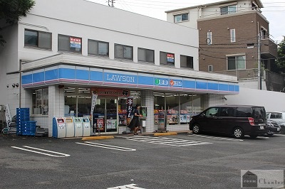 コンビニ　ローソン（コンビニ）まで775m