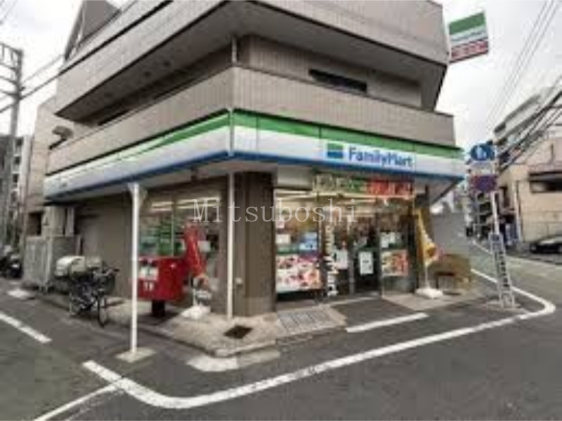 コンビニ　ファミリーマート四谷若葉店（コンビニ）まで403m