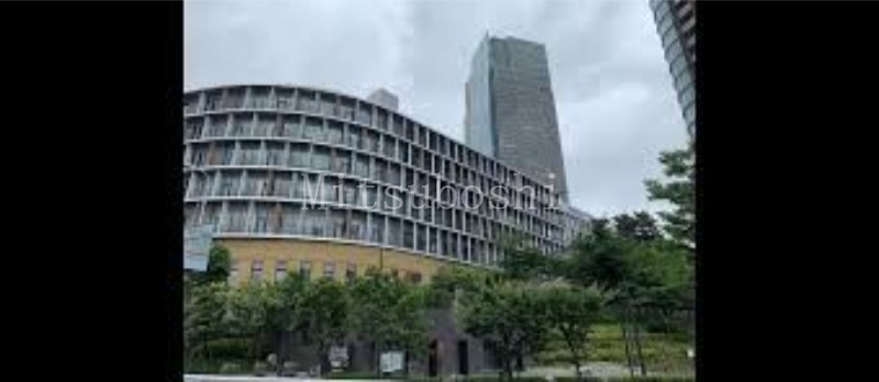 小学校　港区立小中一貫教育校赤坂学園赤坂小学校（小学校）まで2034m