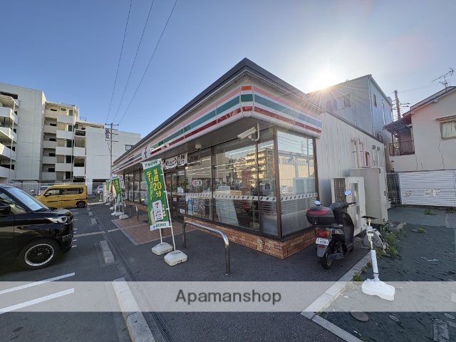 コンビニ　セブン－イレブン枚方渚西２丁目店（コンビニ）まで302m