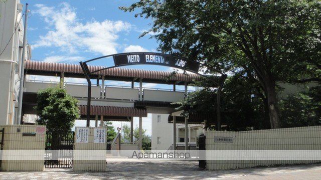 小学校　名東小学校（小学校）まで1200m