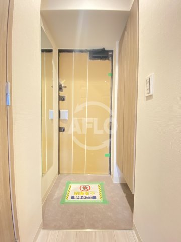 玄関　ワールドアイ大阪ドームシティII　玄関