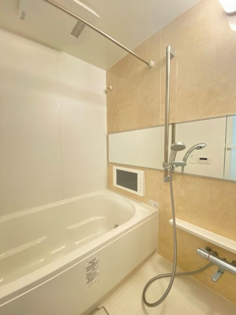 バス・シャワールーム　同物件別部屋参考画像