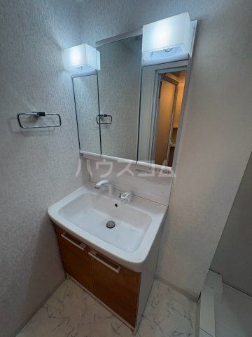 N-WESTの内装写真