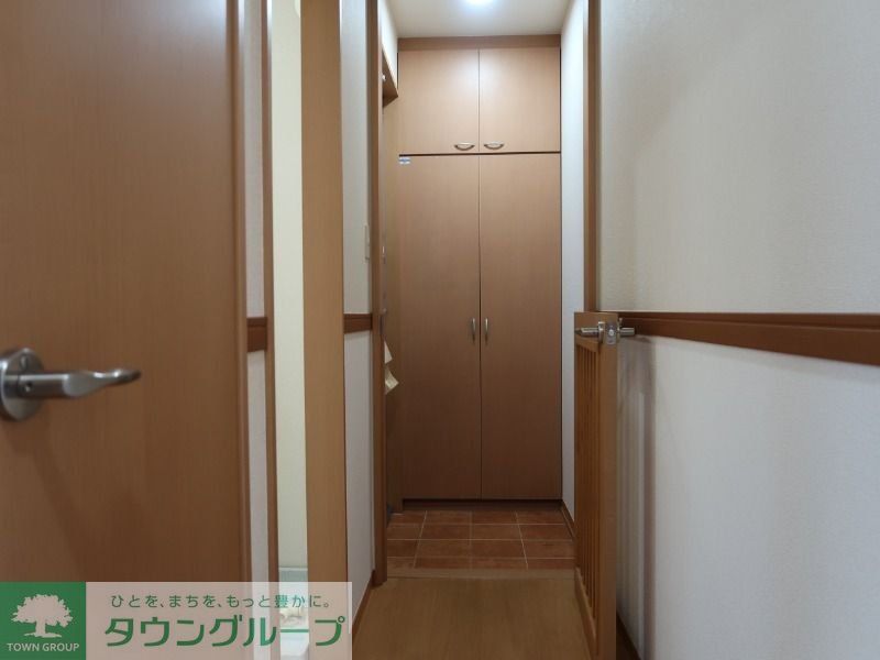 玄関　同社施工シリーズ参照　現状優先