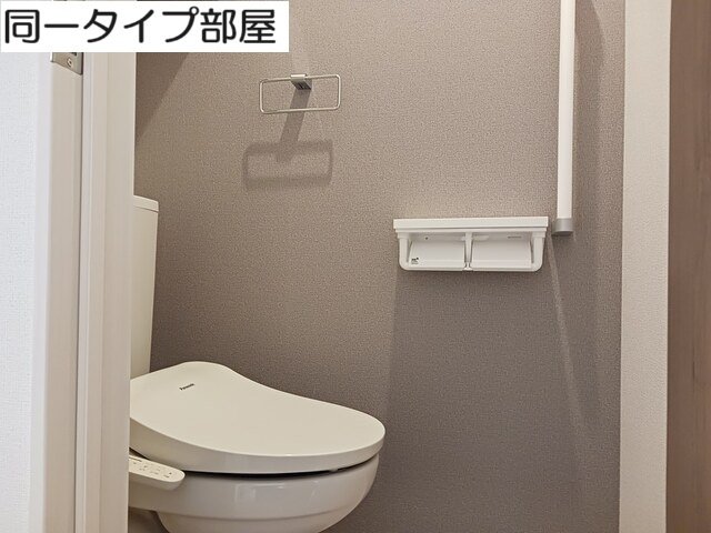 トイレ　落ち着いた色調のトイレです（イメージ）