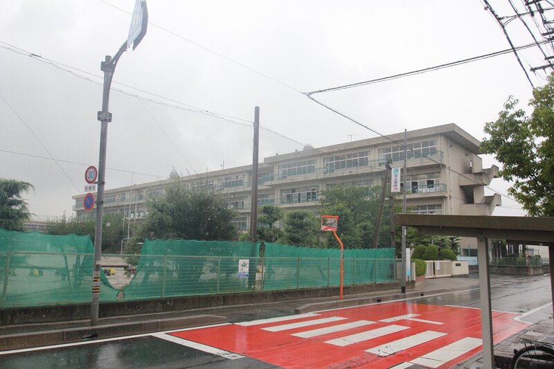 小学校　大治町立大治西小学校（小学校）まで550m