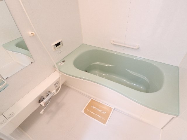 バス・シャワールーム　きれいなお風呂です