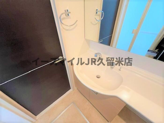 洗面設備　朝の身支度には欠かせない独立洗面化粧台