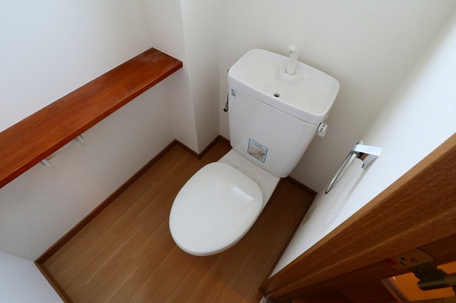 クレインコート夙川のトイレ写真