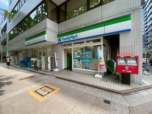 コンビニ　ファミリーマート 久屋通店（コンビニ）まで153m