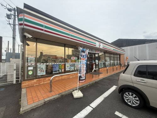 コンビニ　セブンイレブン四日市ときわ5丁目店（コンビニ）まで463m
