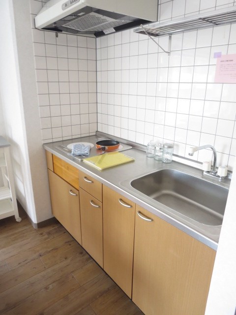 キッチン　家具は撤去されます。