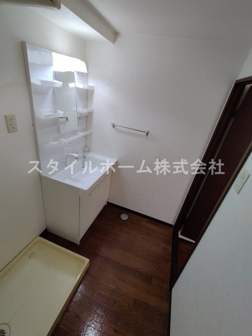 洗面設備　別部屋写真です。