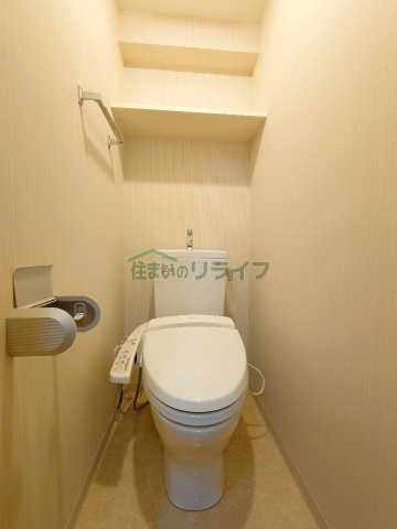 東京メトロ日比谷線 小伝馬町駅 徒歩3分 11階建 築24年のトイレ写真