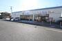 ドラックストア　クスリのアオキ平松本町店（ドラッグストア）まで500m