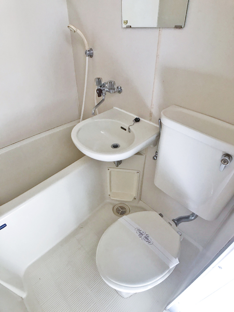 ＪＲ中央線 八王子駅 徒歩7分 5階建 築43年のトイレ写真