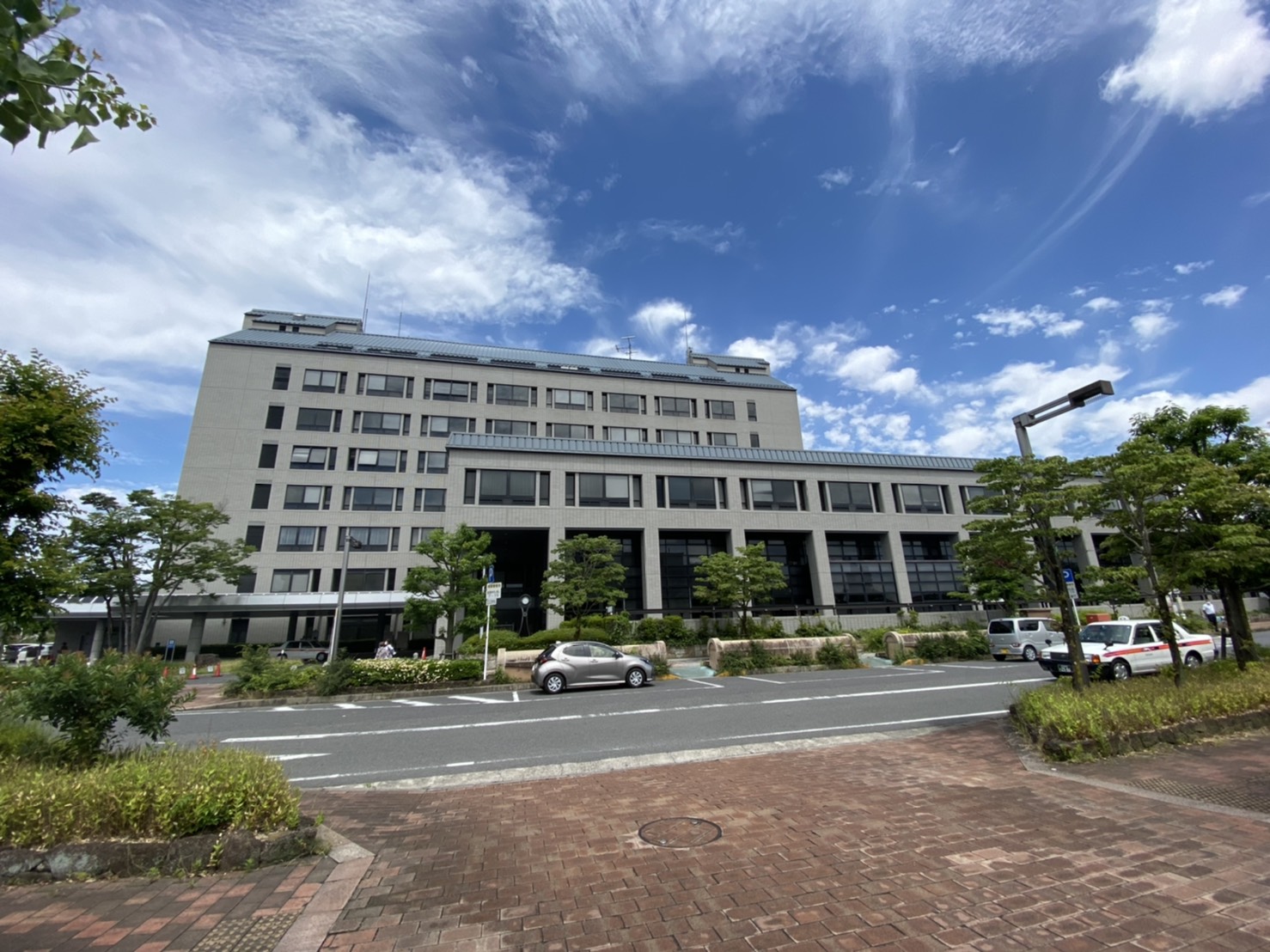 役所　草津市役所（役所）まで731m