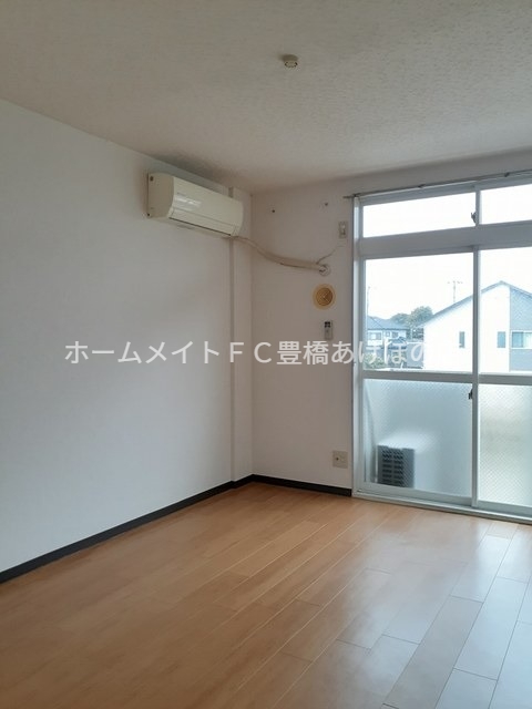居室・リビング　同型別部屋写真