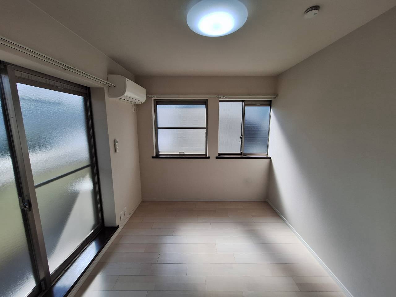 その他部屋・スペース　★フローリングの明るい角部屋です★