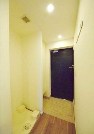 コンフォリア秋葉原EASTの玄関写真